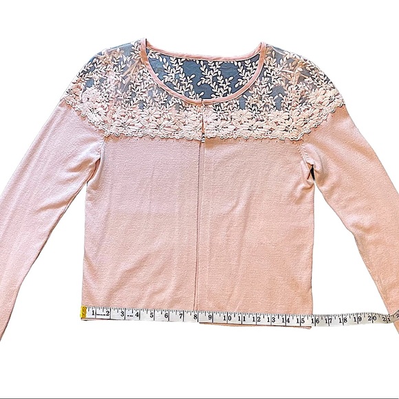 HP🎉NAF NAF PINK CARDIGAN SWEATER•Single top button with floral lace trim Size S - Picture 9 of 11